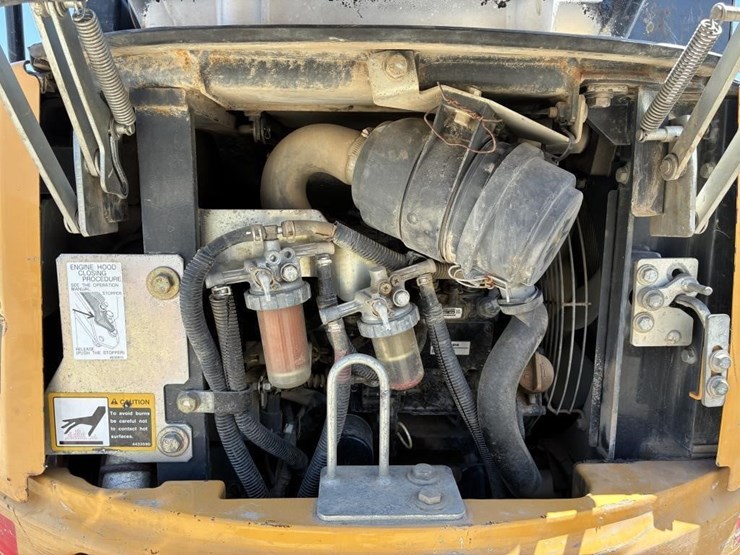 2016-deere-17g-image-22
