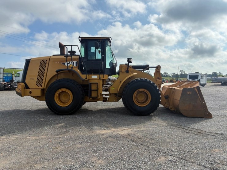 2011-caterpillar-966k-image-4