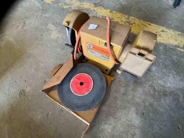 black-decker-double-grinder-image-1