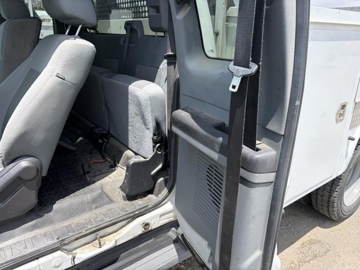 2011-ford-f450-image-12