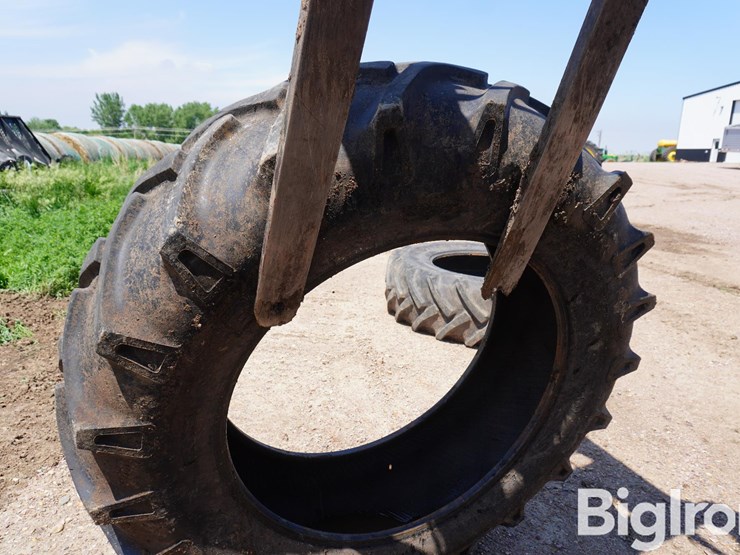 bkt-18.4-38-tire-image-4