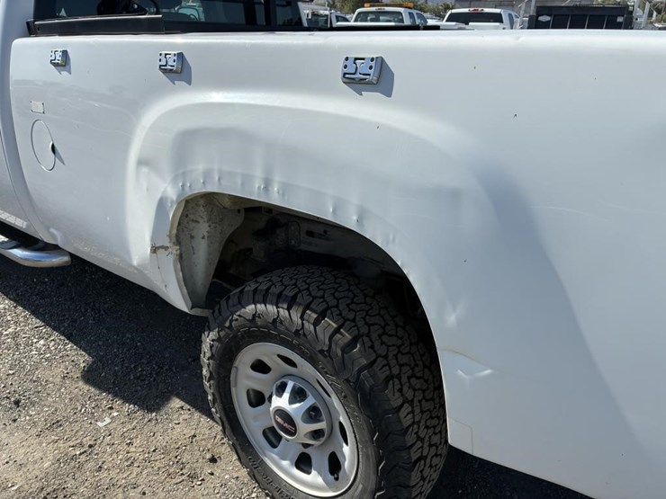 2012-gmc-sierra-3500-image-5