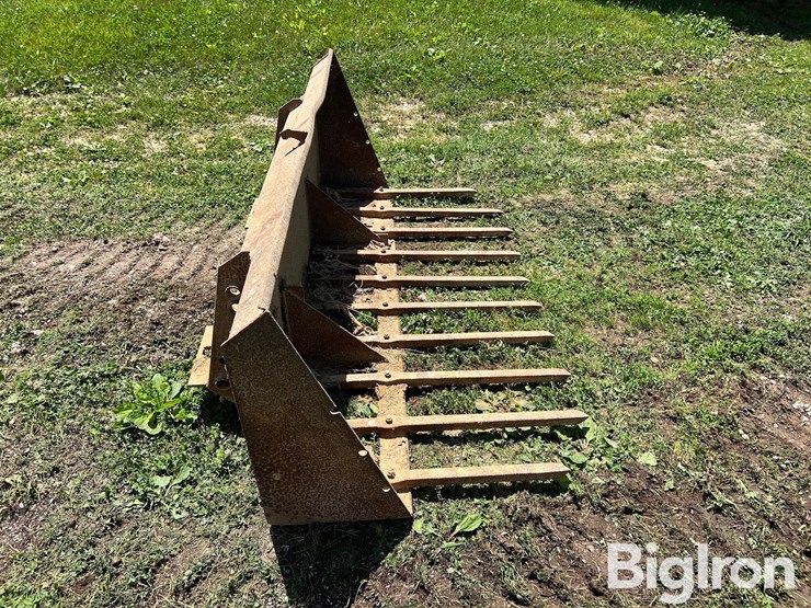 homemade-skid-steer-manure-bucket-image-4