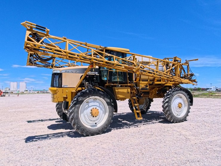 2005-ag-chem-rogator-ss1074-image-1