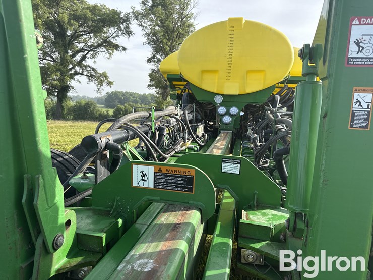 2008-john-deere-1770nt-image-15