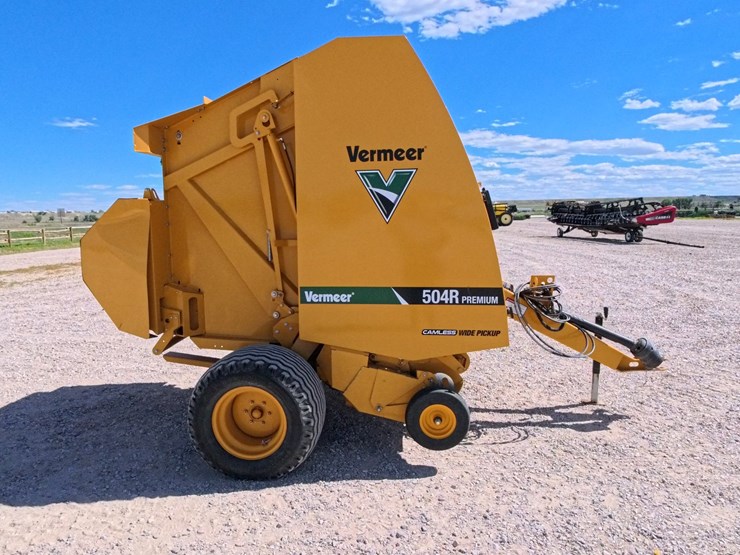 2019-vermeer-504r-premium-image-5