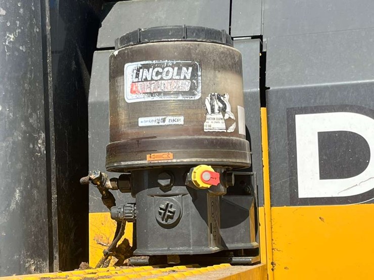 deere-524k-image-45