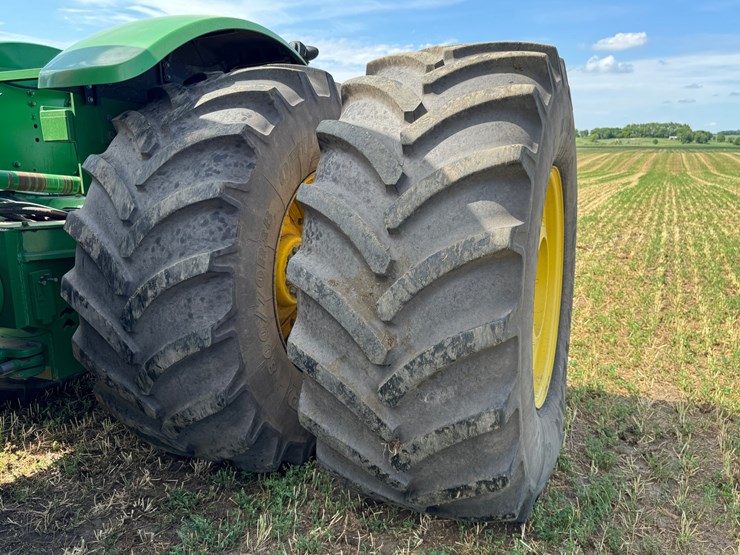 2012-john-deere-9510r-image-23