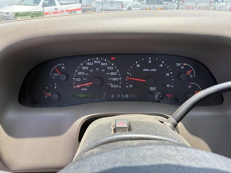 2004-ford-f250-xl-image-14