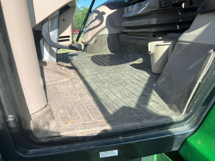 john-deere-6120r-image-23