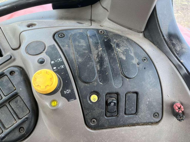 2019-case-ih-maxxum-150-image-29