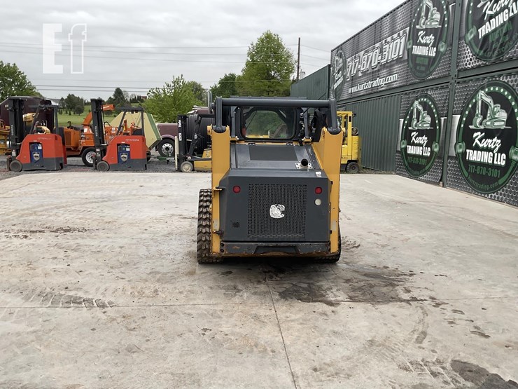 2018-deere-317g-image-3