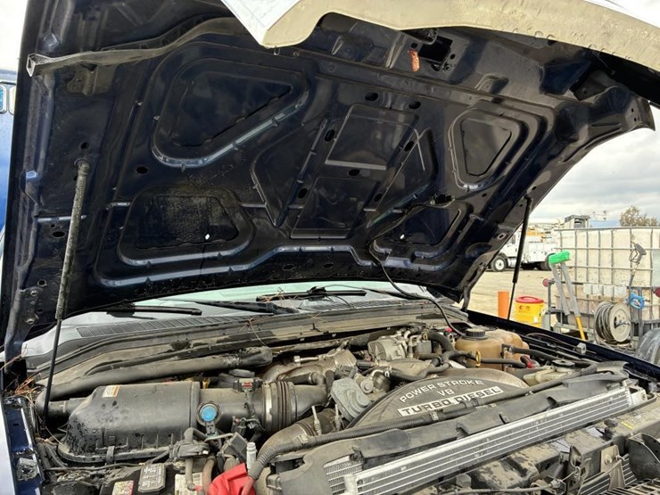 2008-ford-f550-xlt-image-12