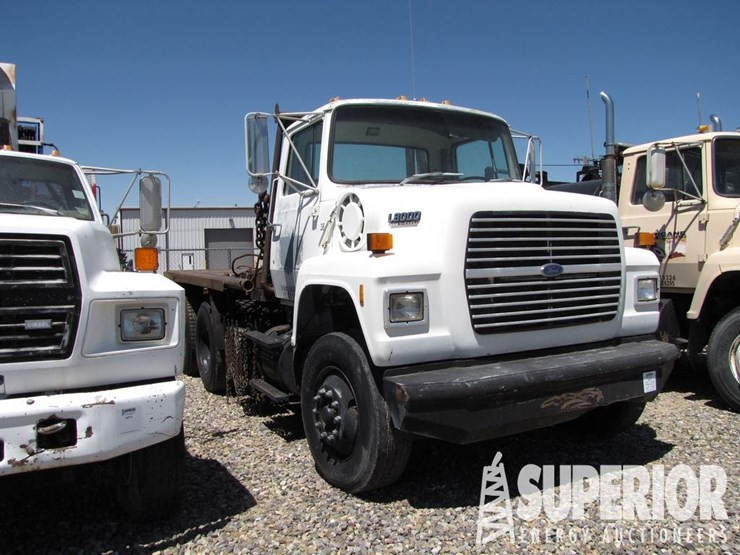 1990-ford-l8000-image-9