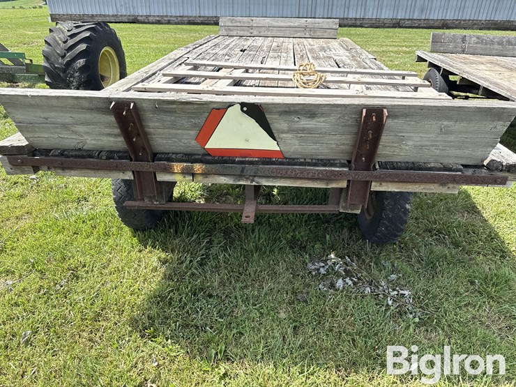 david-bradley-16'-hay-wagon-image-11
