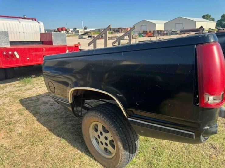 chevrolet-trailer-image-3