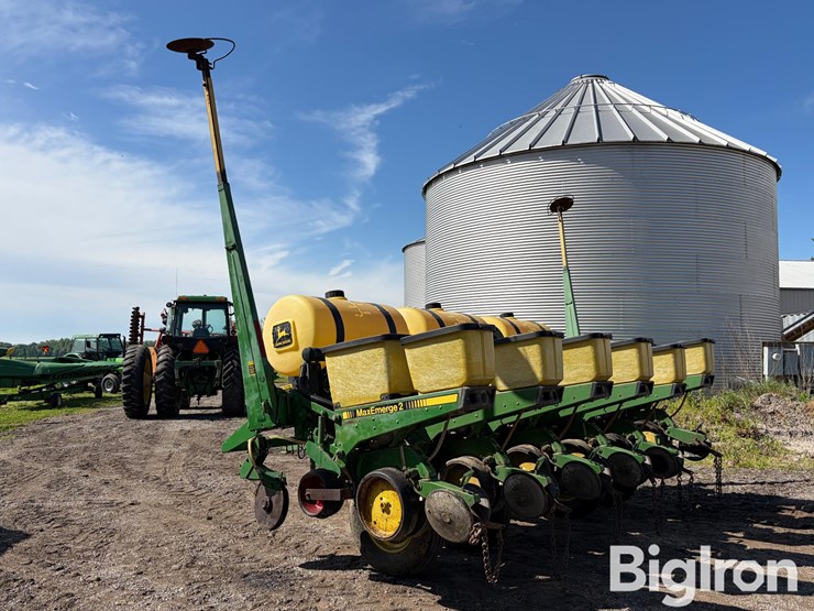 john-deere-7000-image-7