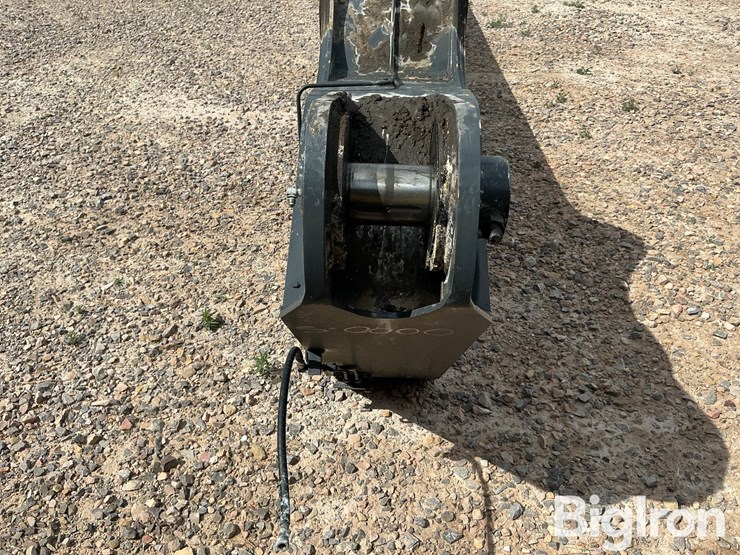 john-deere-32-image-16