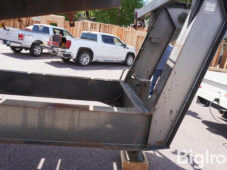 2007-iron-steer-10r25-25'-t/a-gooseneck-roller-trailer-image-14