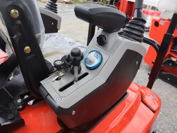 tpm-18hh-mini-excavator-image-10