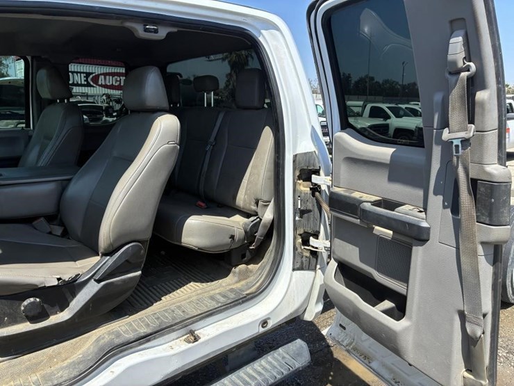 2019-ford-f450-image-11