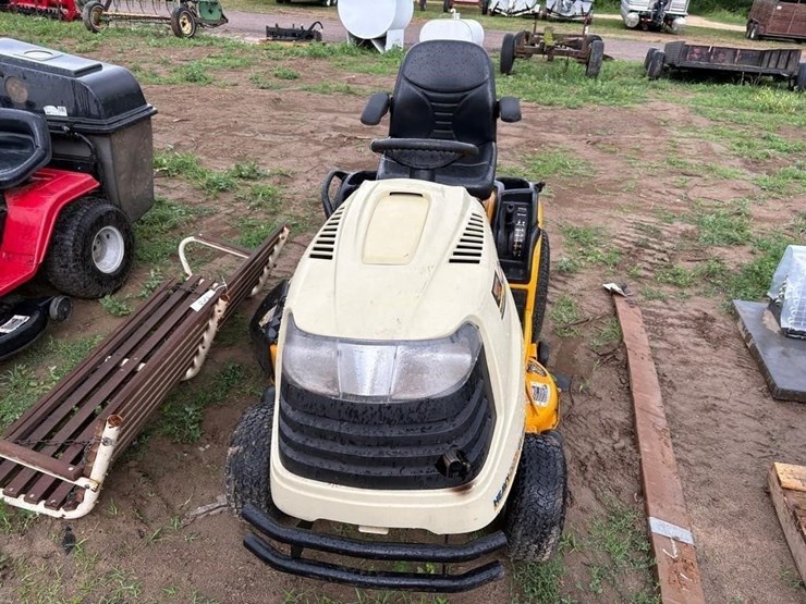 cub-cadet-gt2542-image-3