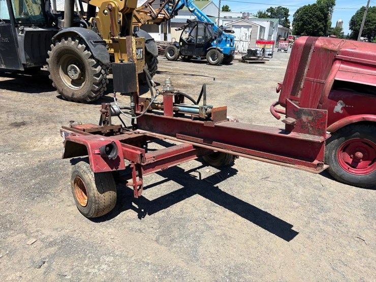 log-splitter-image-5