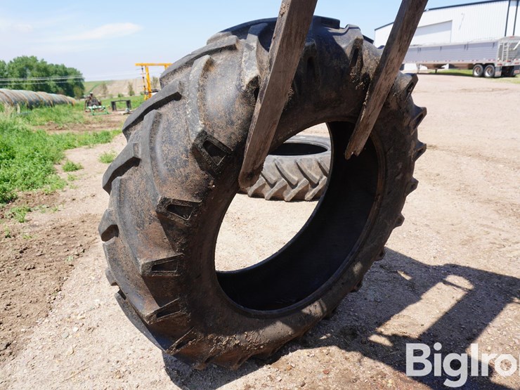 bkt-18.4-38-tire-image-3