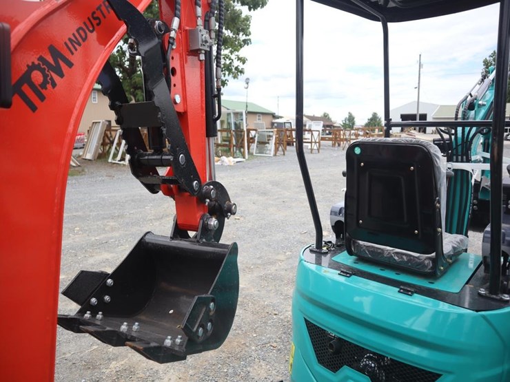 tpm-20k-mini-excavator-image-12