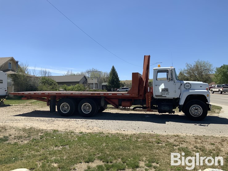 1975-ford-lt8000-t/a-rollback-truck-w/knuckle-boom-&-winch-image-4