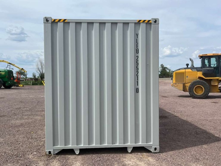 #4001-•-40ft-shipping-container-image-12