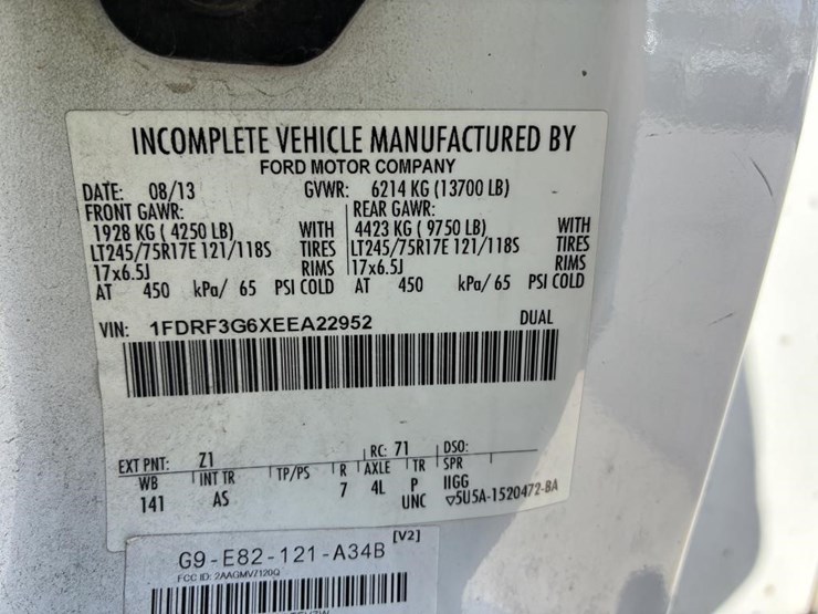 2014-ford-f350-image-19