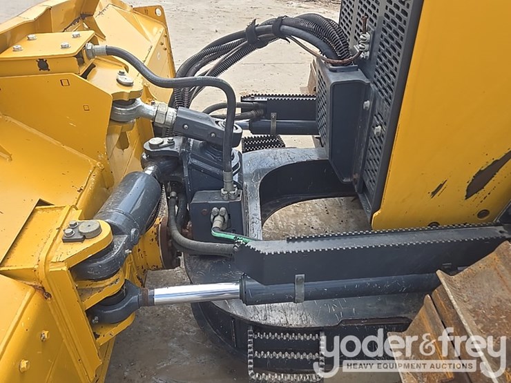2023-deere-650-lgp-image-23
