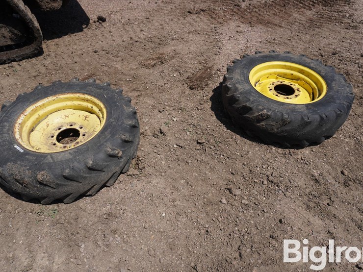 10.5-20-tires-w/8-bolt-rims-image-2