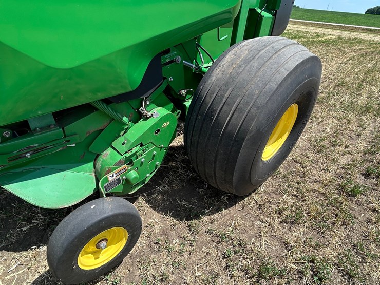 john-deere-560r-image-10