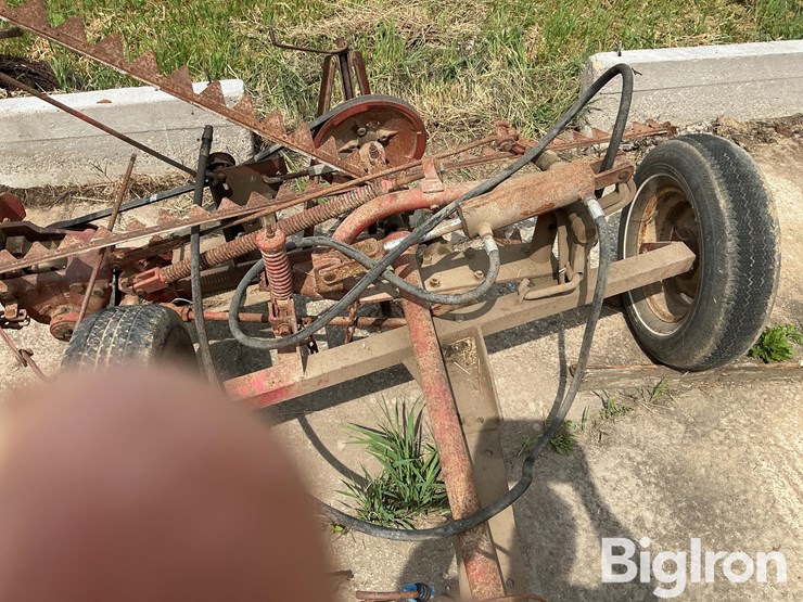 massey-ferguson-7-image-13