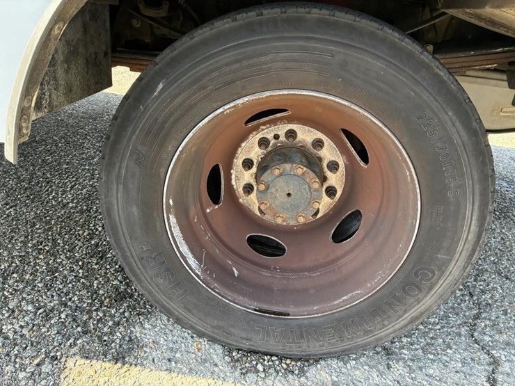 2012-ford-f550-image-5