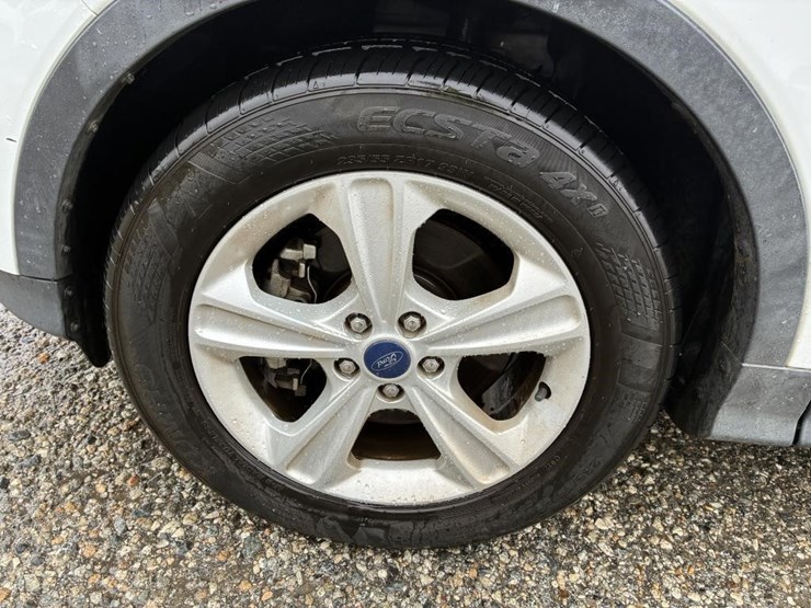 2015-ford-escape-image-6