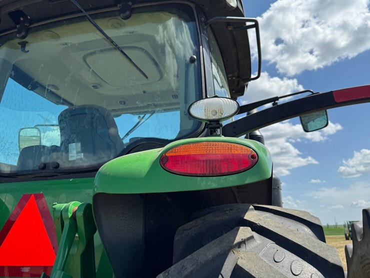 2019-john-deere-8295r-image-44