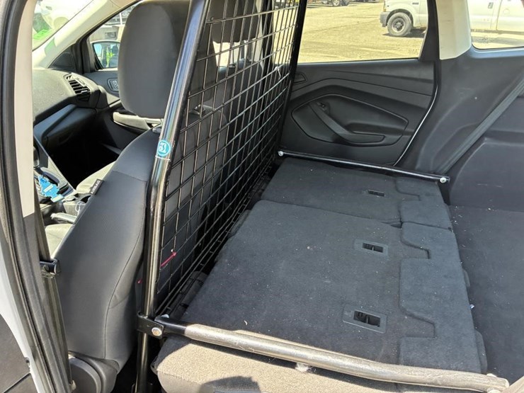 2016-ford-escape-image-17