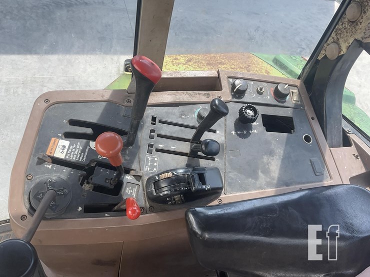 1995-john-deere-7200-image-10