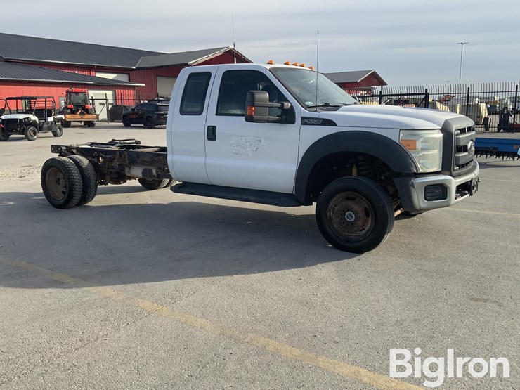2015-ford-f550-xl-image-3