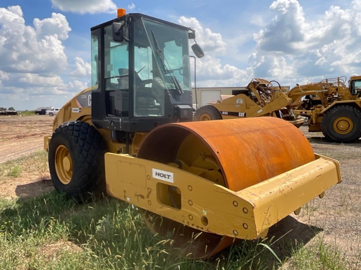 2010-caterpillar-cs56-image-3