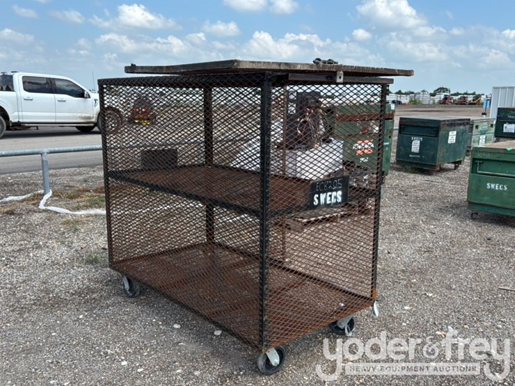 shark-cage-image-3