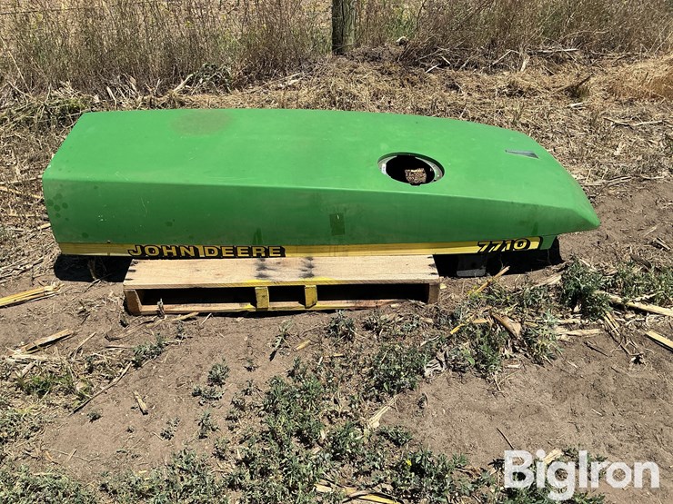 john-deere-7000-image-4