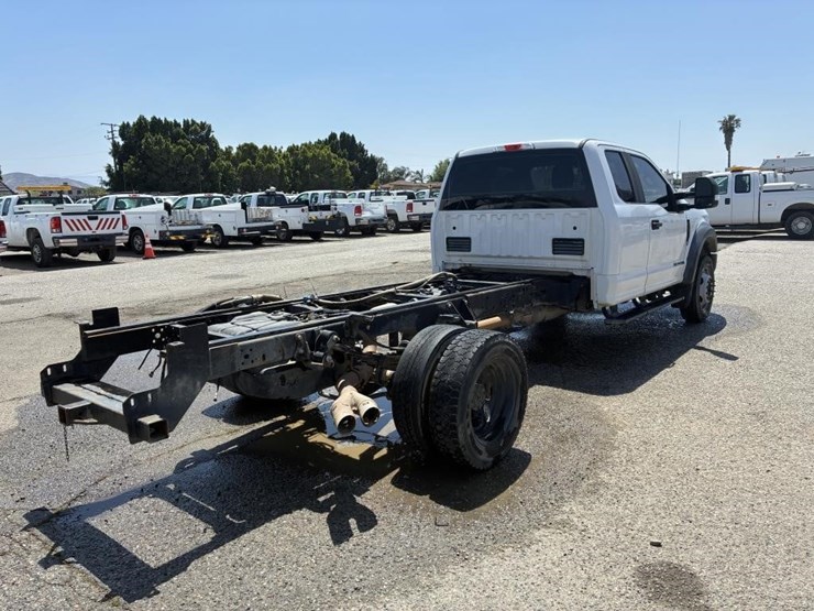 2019-ford-f450-image-3