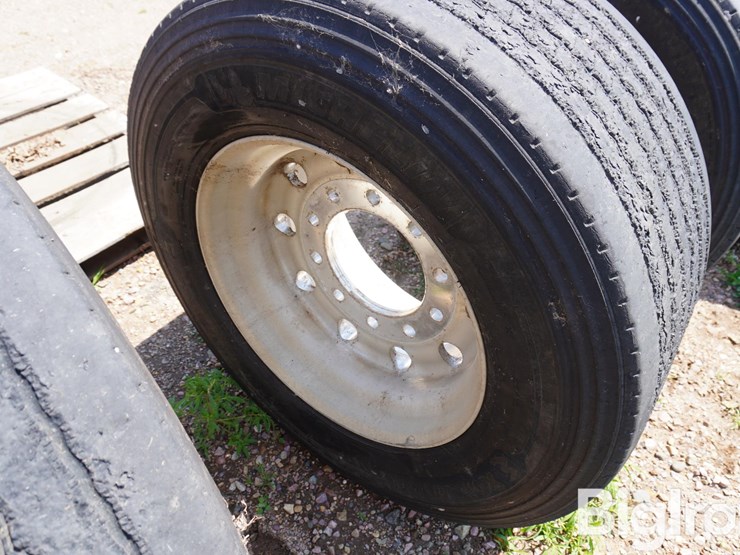 michelin-445/50r22.5-tires-&-rims-image-12