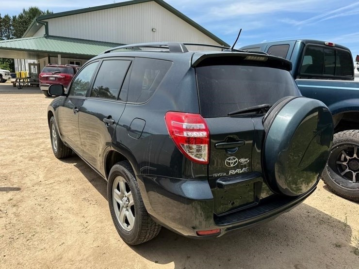 2009-toyota-rav4-image-6