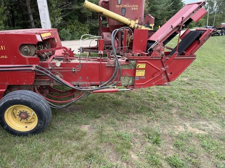 new-holland-311-image-6
