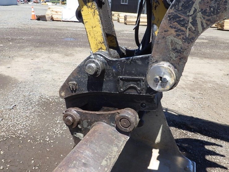 caterpillar-305e2-image-25